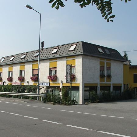 Hotel Ponte Autostrada Seriate Exterior photo