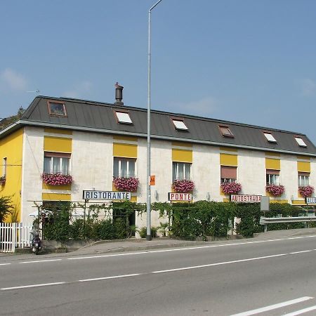 Hotel Ponte Autostrada Seriate Exterior photo