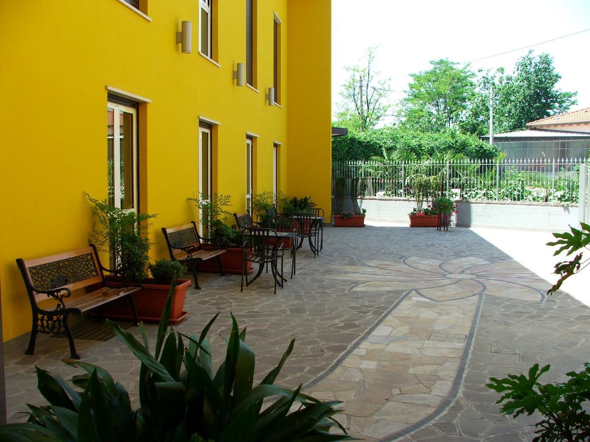 Hotel Ponte Autostrada Seriate Exterior photo